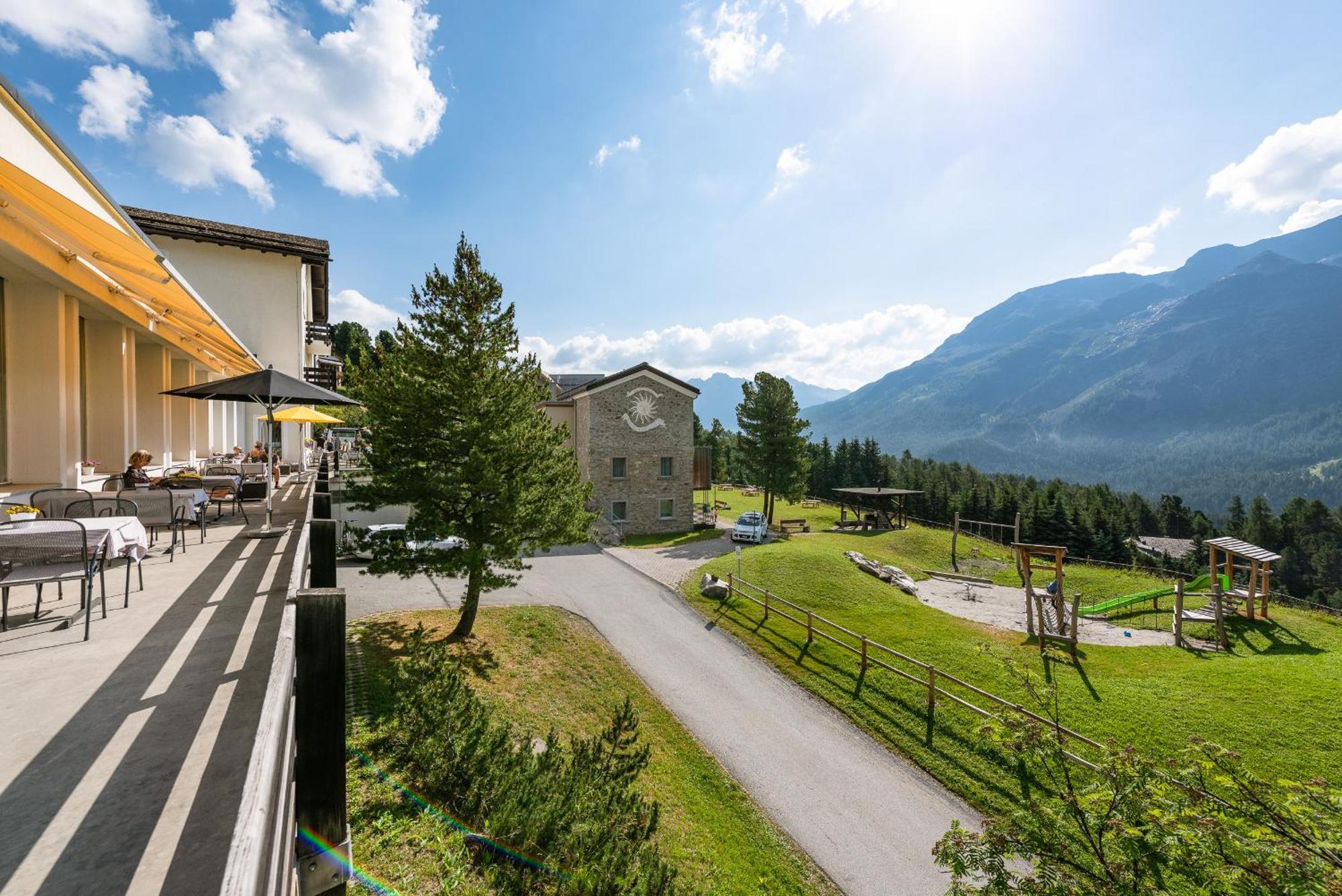 Randolins Familienresort St. Moritz Luaran gambar