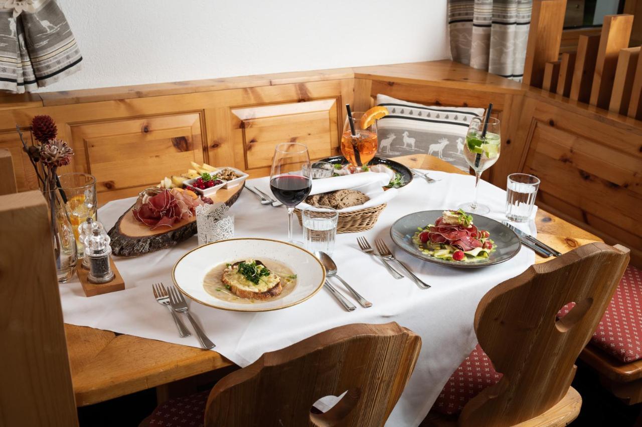 Randolins Familienresort St. Moritz Luaran gambar